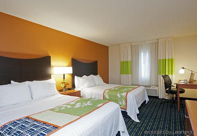 Fairfield Inn & Suites Lansing West Delta Center Township Chambre photo